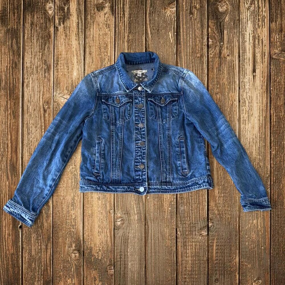 Miami denim jacket with a clean crochet design womens small